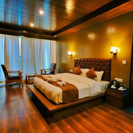 Vista Hill Resort- Centrally Heated & Air Cooled Resort, Manali Exterior foto